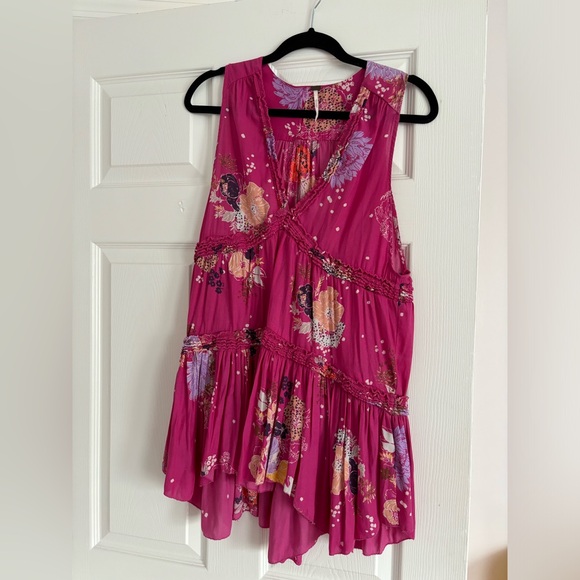 Tops - Free people flowy top